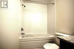 65 HOLDER DRIVE | Brantford Ontario | Slide Image Fifteen