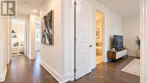 109 VANTAGE LOOP | Newmarket Ontario | Slide Image Twenty-three