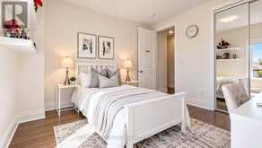 109 VANTAGE LOOP | Newmarket Ontario | Slide Image Thirty-two