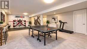109 VANTAGE LOOP | Newmarket Ontario | Slide Image Thirty-five