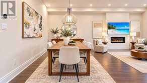 109 VANTAGE LOOP | Newmarket Ontario | Slide Image Eight
