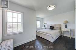 7 HAWTIN LANE | Aurora Ontario | Slide Image Thirty-five