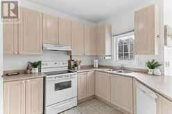 35 HARTWELL WAY | Aurora Ontario | Slide Image Seventeen