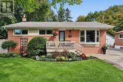 110 MURRAY DRIVE | Aurora Ontario | Slide Image One