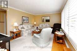 37 MCGILVRAY CRESCENT W | Halton Hills Ontario | Slide Image Five