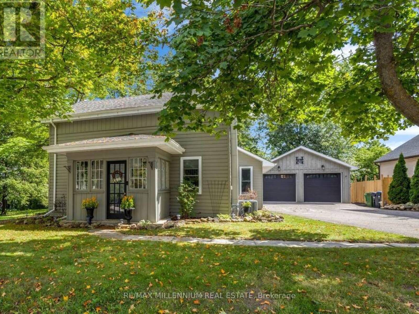 1537 QUEEN STREET E, Caledon, Ontario L7K 0C2