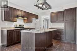 8460 SWEET CHESTNUT DRIVE | Niagara Falls Ontario | Slide Image Thirteen