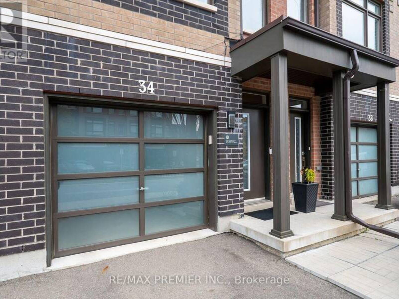 34 DALHOUSIE STREET, Vaughan, Ontario L4L 0L6