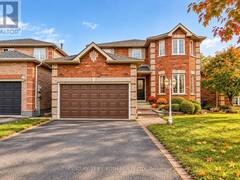 17 CROMPTON DRIVE Barrie Ontario, L4M 6N1