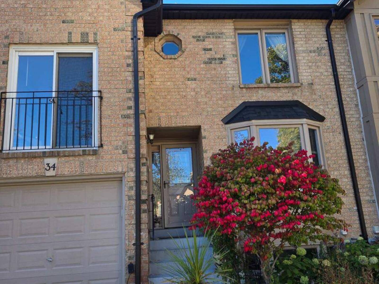 4635 REGENTS TERRACE, Mississauga, Ontario L5R 1W9
