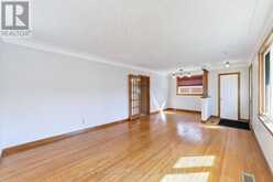 19 ENDFIELD AVENUE | Hamilton Ontario | Slide Image Five