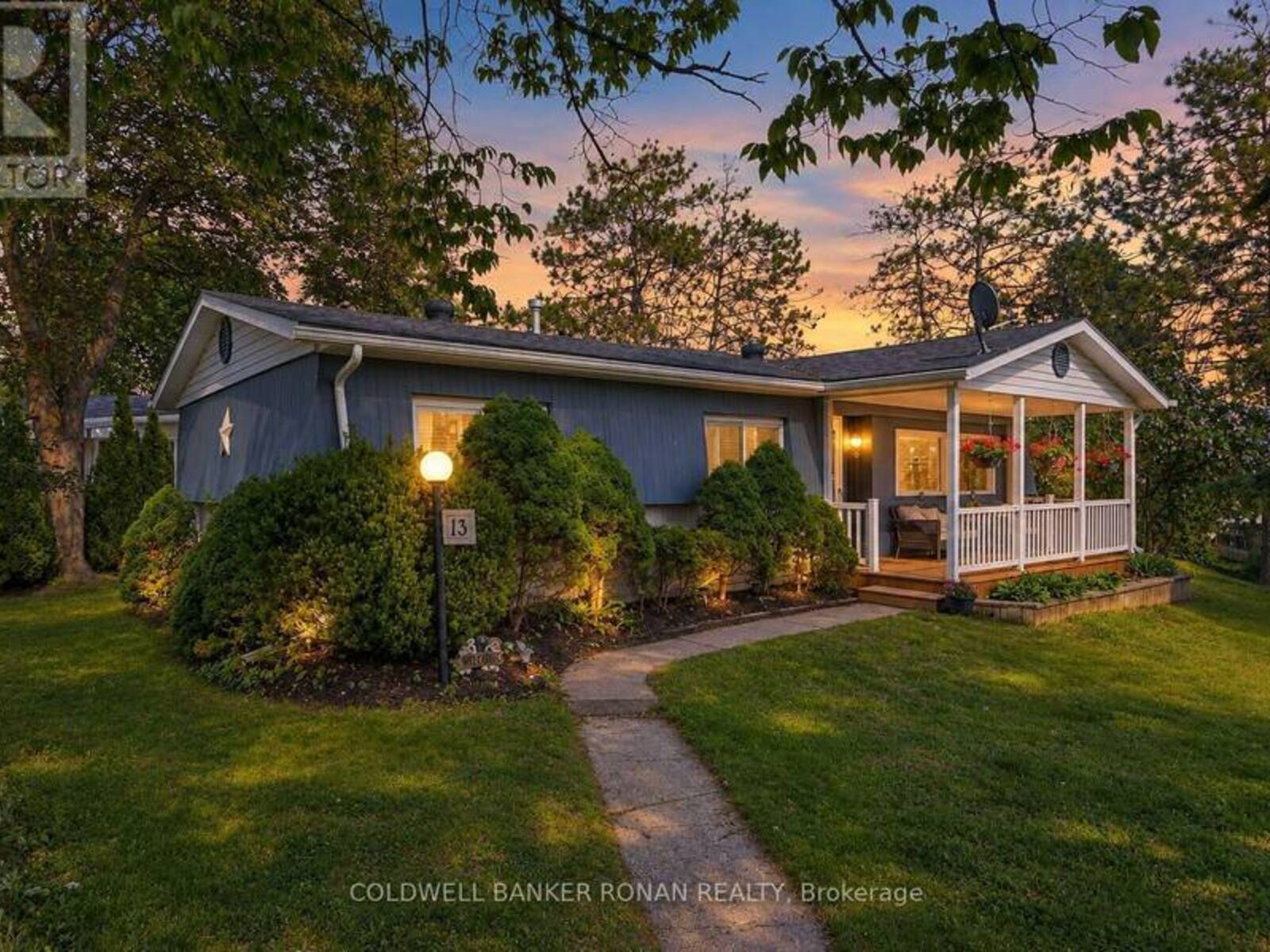 13 HAWTHORNE DRIVE, Innisfil, Ontario L9S 1P7