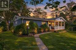 13 HAWTHORNE DRIVE | Innisfil Ontario | Slide Image One