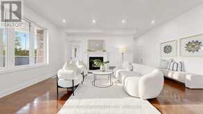6 TENTONE COURT | Richmond Hill Ontario | Slide Image Five