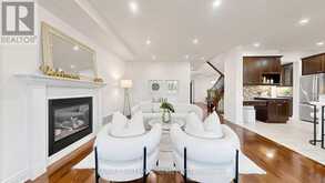6 TENTONE COURT | Richmond Hill Ontario | Slide Image Eight