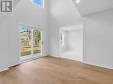 396 CUNDLES ROAD W | Barrie Ontario | Slide Image Sixteen