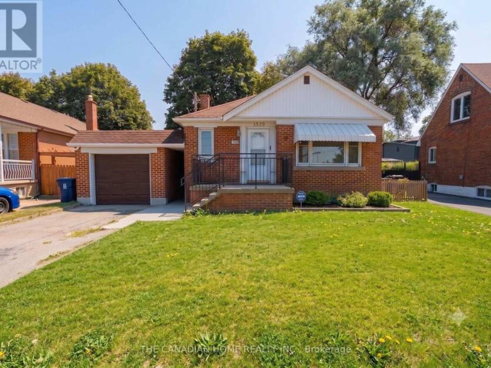 1373 PHARMACY AVENUE, Toronto, Ontario M1R 2J6