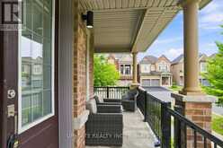 18 BLENHEIM CIRCLE | Whitby Ontario | Slide Image Three