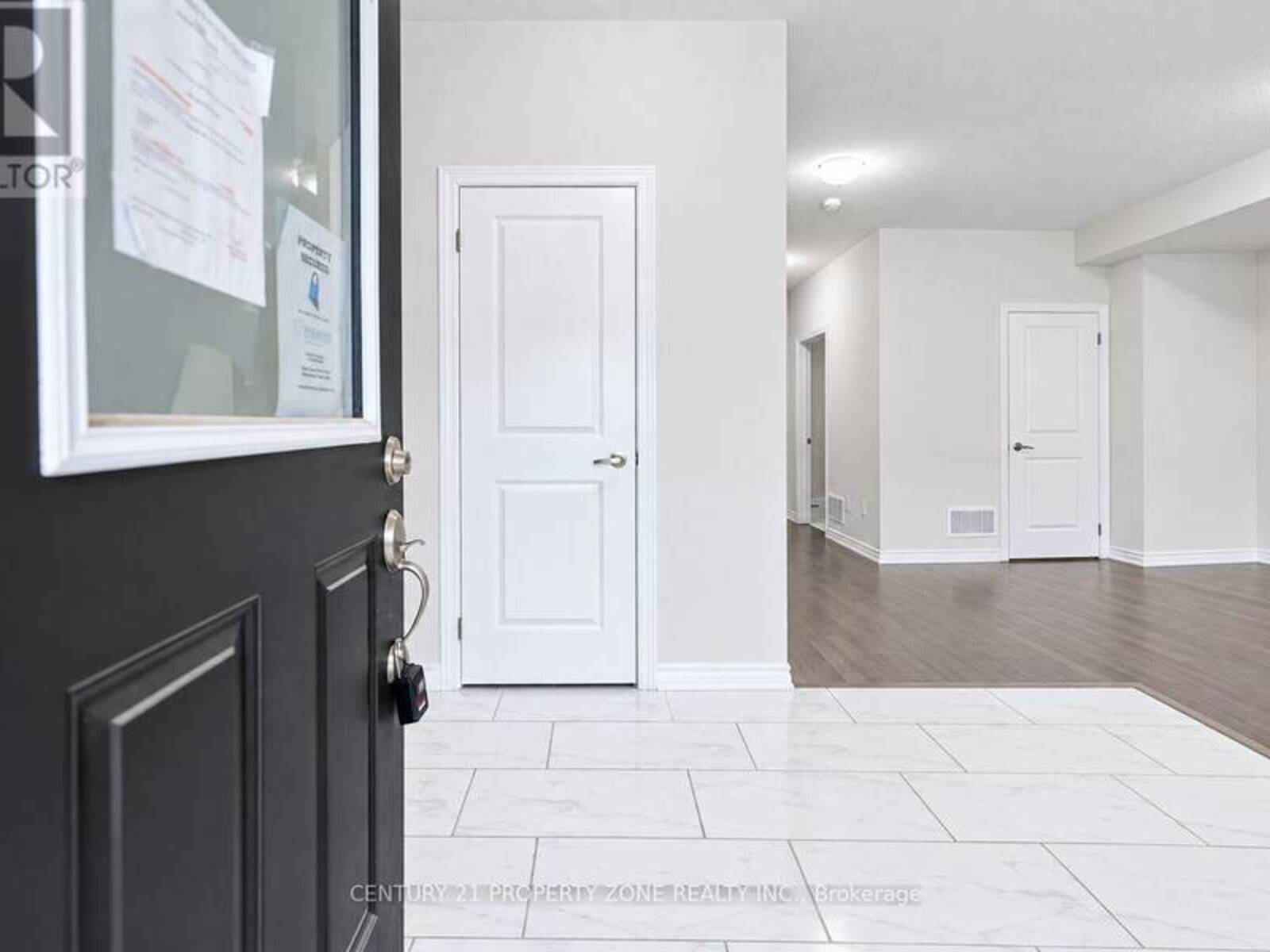 43 MINNOCK STREET, Caledon, Ontario L7C 4K9