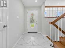 25 GRAND PLACE | Barrie Ontario | Slide Image Three