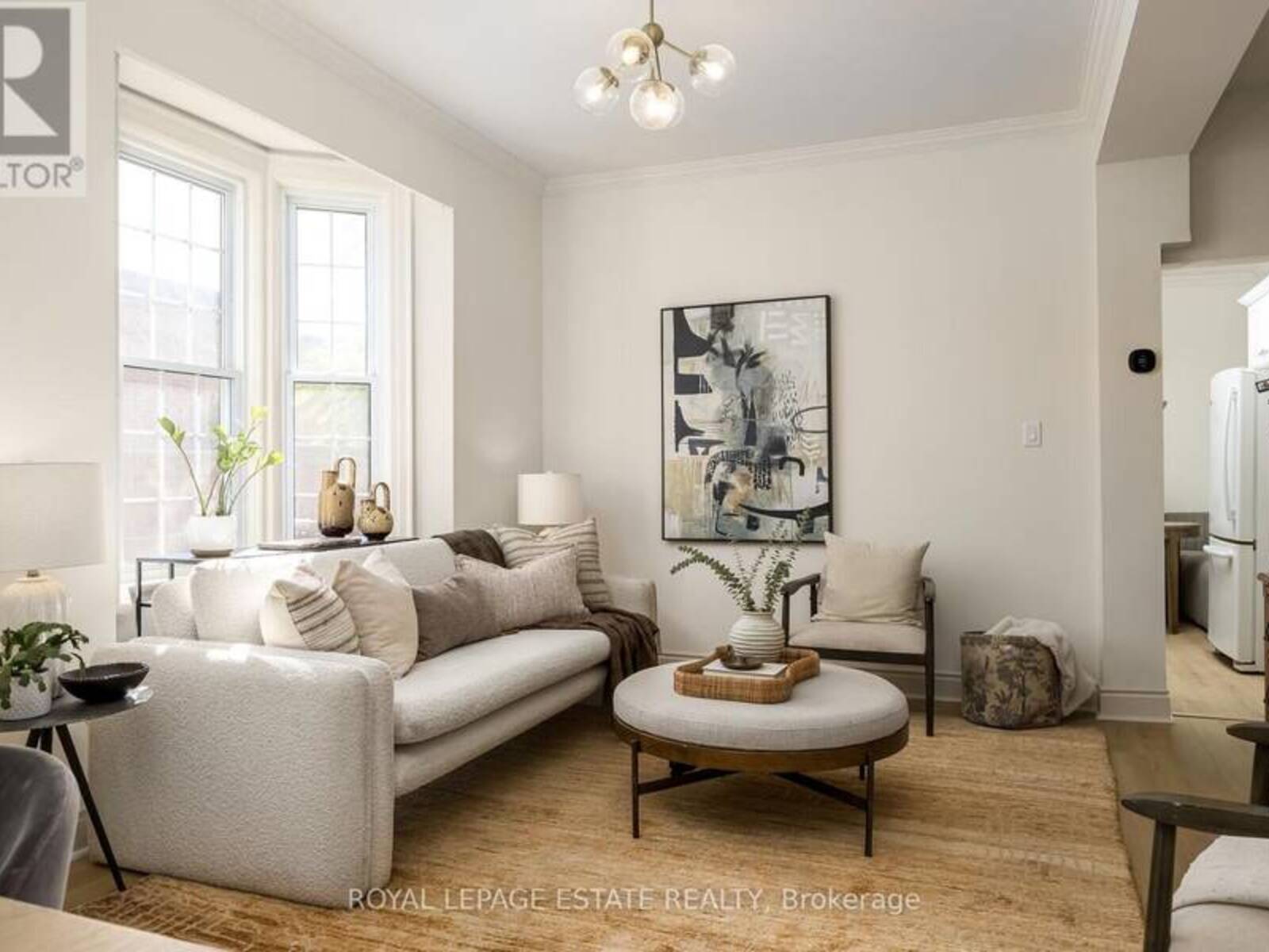 74 EDWIN AVENUE, Toronto, Ontario M6P 3Z6