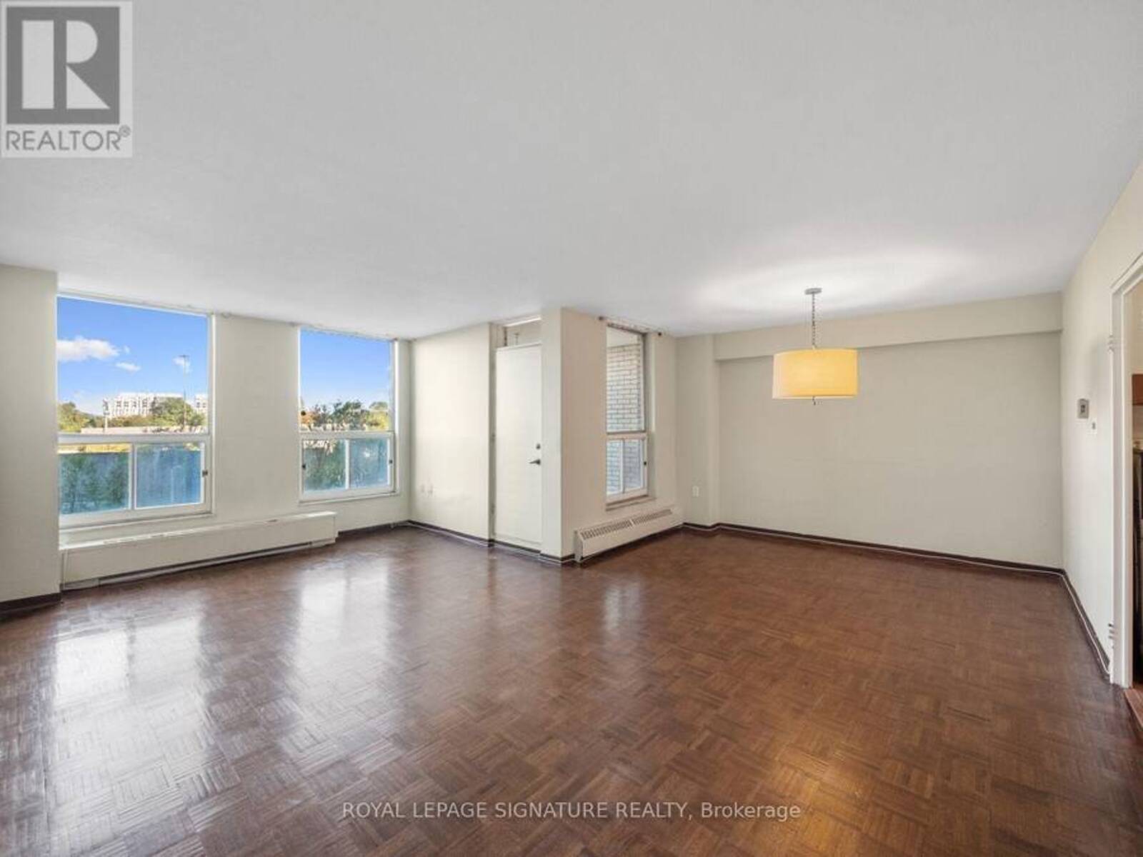 404 - 130 NEPTUNE DRIVE, Toronto, Ontario M6A 1X5