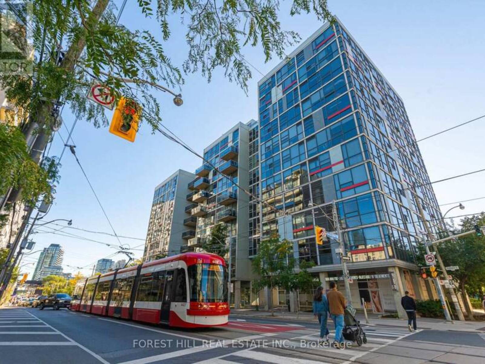 415 - 60 BATHURST STREET, Toronto, Ontario M5V 2P4