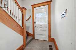 71 LYALL AVENUE | Toronto Ontario | Slide Image Four