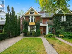 71 LYALL AVENUE Toronto Ontario, M4E 1W1