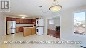 102 COLUMBIA ROAD | Barrie Ontario | Slide Image Thirteen