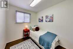 24 ELMVALE CRESCENT | Toronto Ontario | Slide Image Fifteen