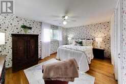 24 ELMVALE CRESCENT | Toronto Ontario | Slide Image Nine