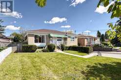 13 LISCOMBE ROAD | Toronto Ontario | Slide Image Four