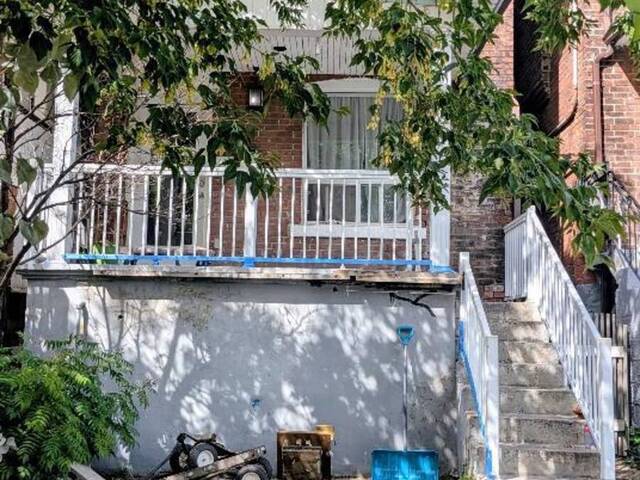 160 ROSEMOUNT AVENUE Toronto Ontario, M6H 2M9 - 6 Bedrooms Home For Sale
