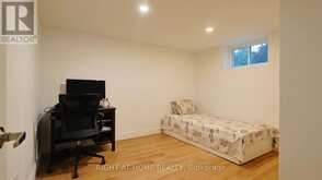 82 NORMANHURST AVENUE | Hamilton Ontario | Slide Image Thirty-eight