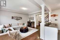 15 WHITEROSE LANE | Whitchurch-Stouffville Ontario | Slide Image Three