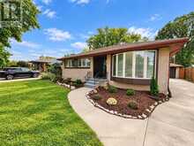 1275 PARKVIEW AVENUE | Windsor Ontario | Slide Image Two