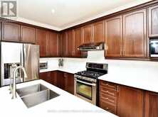 42 GRAYLEAF DRIVE | Whitchurch-Stouffville Ontario | Slide Image Sixteen