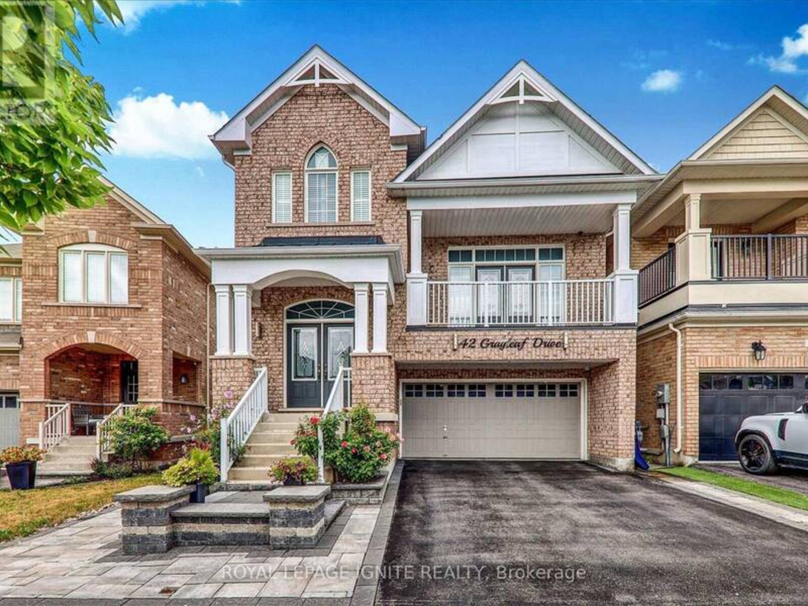 42 GRAYLEAF DRIVE, Whitchurch-Stouffville, Ontario L4A 1S8
