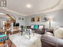 203 CHILCOTT CRESCENT | Newmarket Ontario | Slide Image Nine