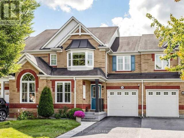 203 CHILCOTT CRESCENT Newmarket Ontario, L3X 3G6 - 3 Bedrooms Home For Sale