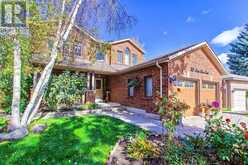 322 HARRY BEER COURT | Newmarket Ontario | Slide Image One