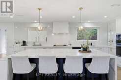 9 NOBLEWOOD DRIVE | Nobleton Ontario | Slide Image Seven
