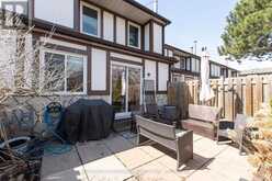 9 - 2200 GLENWOOD SCHOOL DRIVE | Burlington Ontario | Slide Image Fifteen