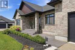 7 - 670 BISHOPSGATE ROAD | Paris Ontario | Slide Image Four