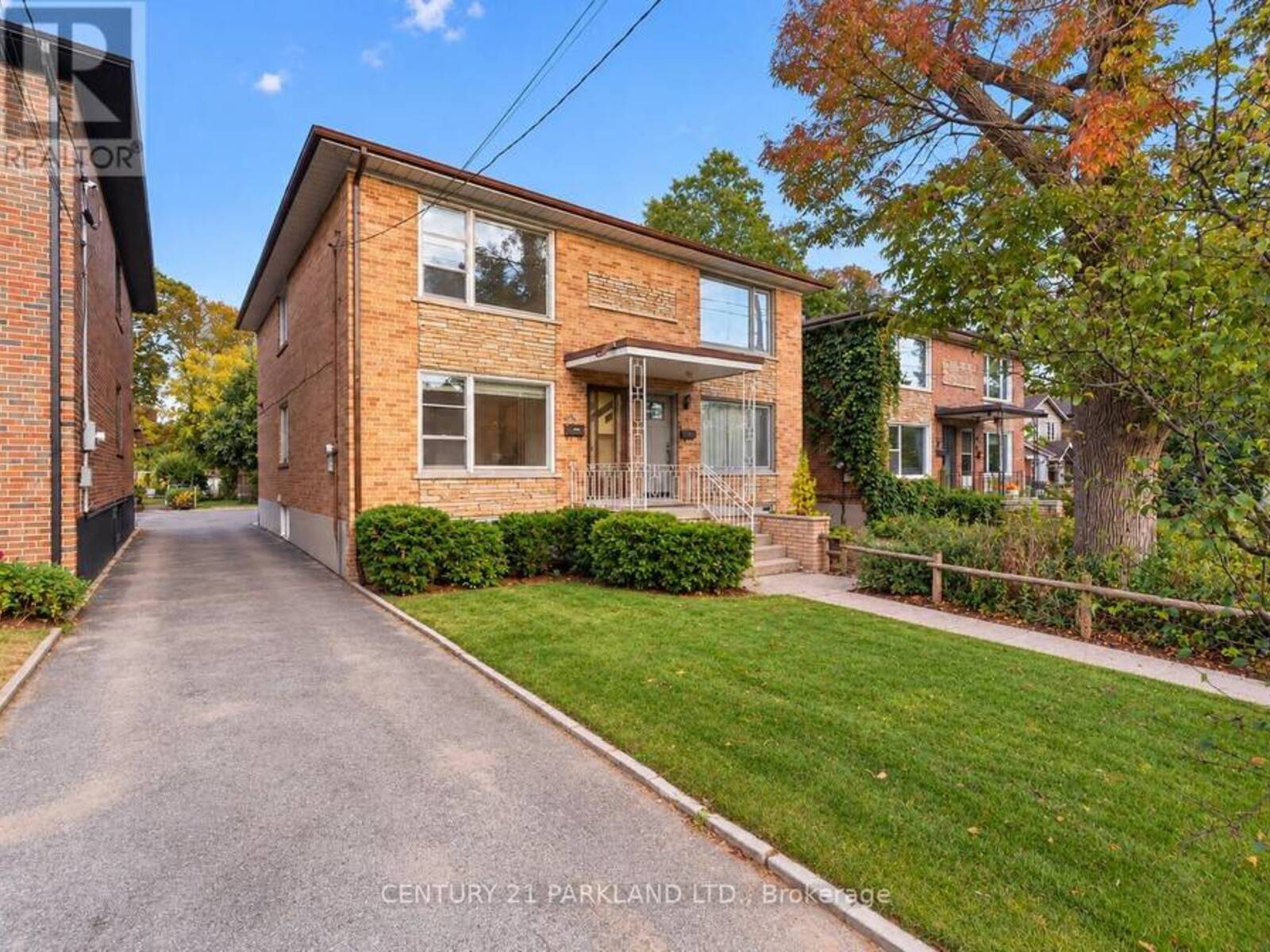 85 VICTORIA PARK AVENUE, Toronto, Ontario M4E 3S2