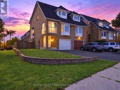 66 CLANSMAN TRAIL Mississauga Ontario, L4Z 3M4