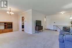 43 SUSSEX AVENUE | Richmond Hill Ontario | Slide Image Ten
