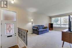 43 SUSSEX AVENUE | Richmond Hill Ontario | Slide Image Five