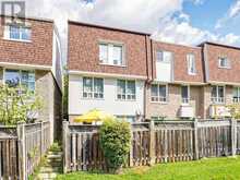44 - 121 POPLAR CRESCENT | Aurora Ontario | Slide Image Forty-seven